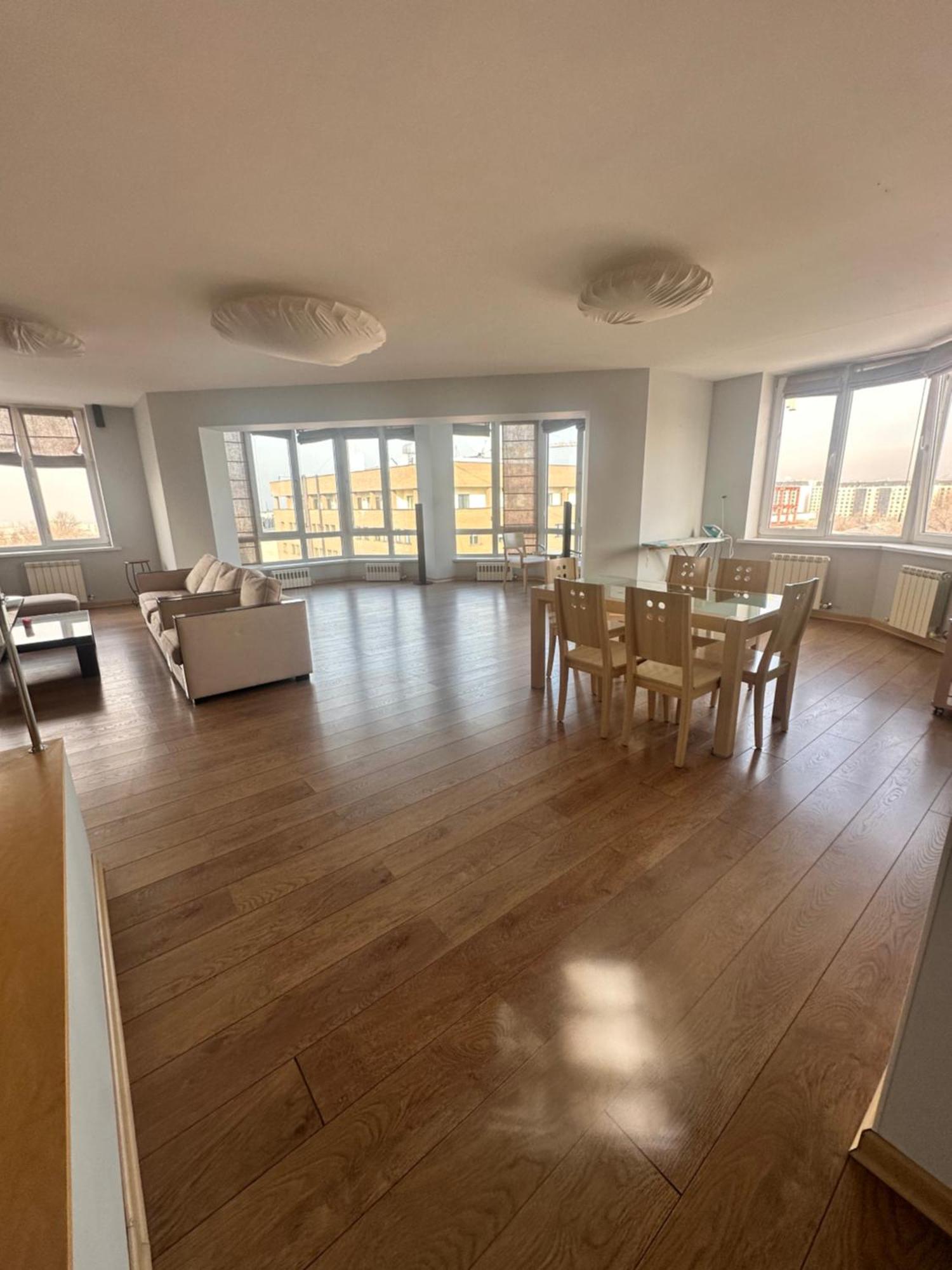 Whitefort Apartment Almaty Esterno foto