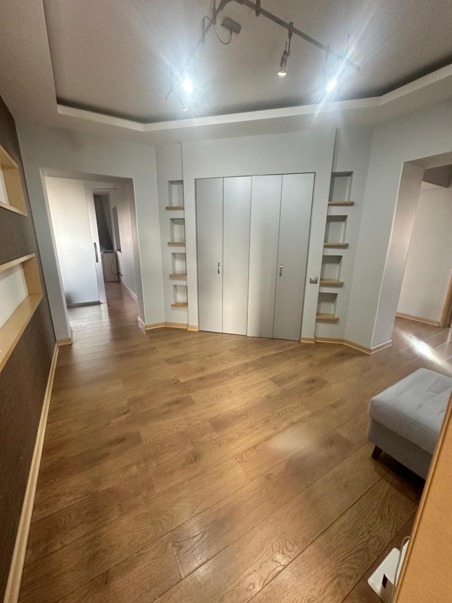Whitefort Apartment Almaty Esterno foto