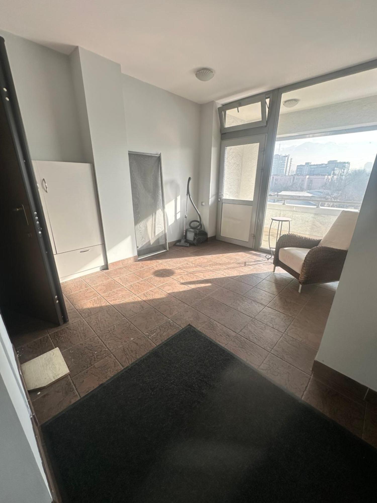 Whitefort Apartment Almaty Esterno foto