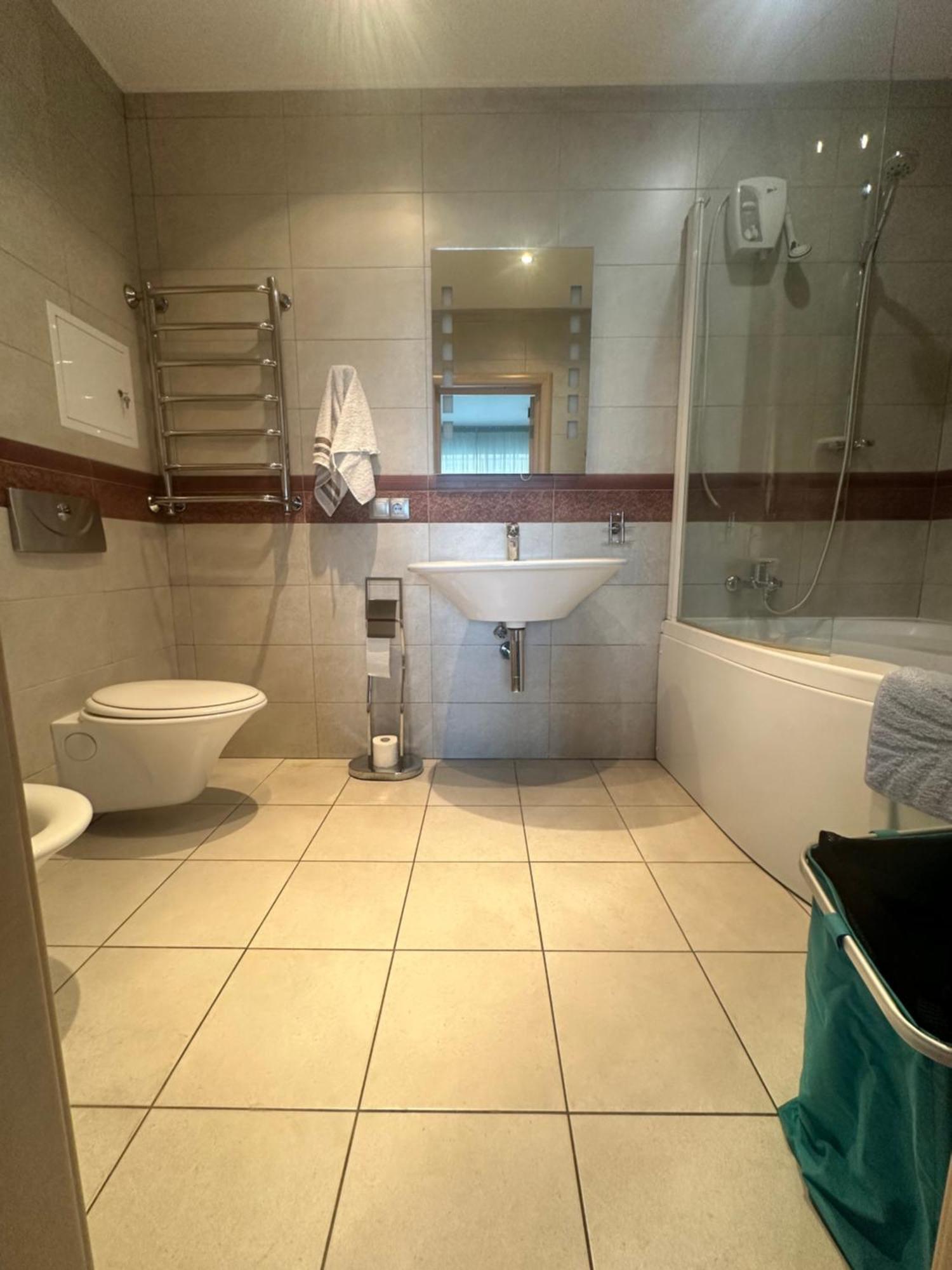Whitefort Apartment Almaty Esterno foto