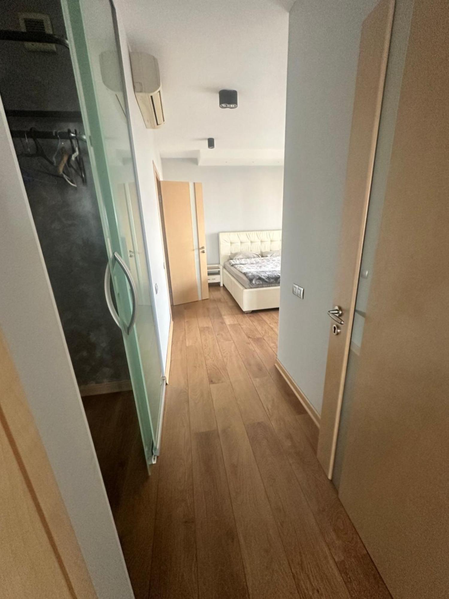 Whitefort Apartment Almaty Esterno foto